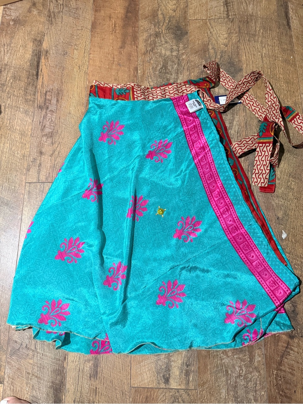 NWT Darn Good Yarn Reversible Silk Sari Wrap Skirt - Tea Length Size 8-20 Boho